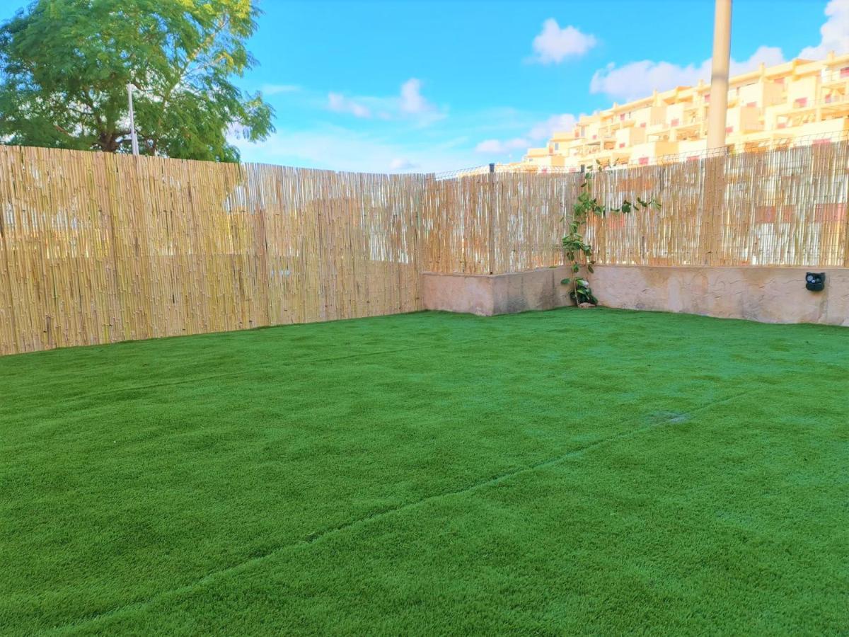 Espacioso Apartamento Con Preciosos Jardines Y Bbq Isla Plana Dış mekan fotoğraf