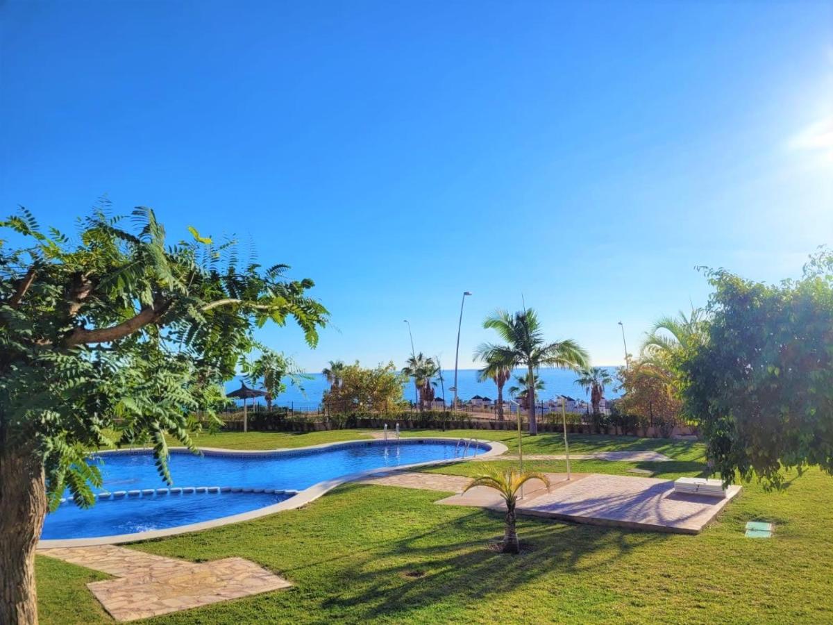 Espacioso Apartamento Con Preciosos Jardines Y Bbq Isla Plana Dış mekan fotoğraf