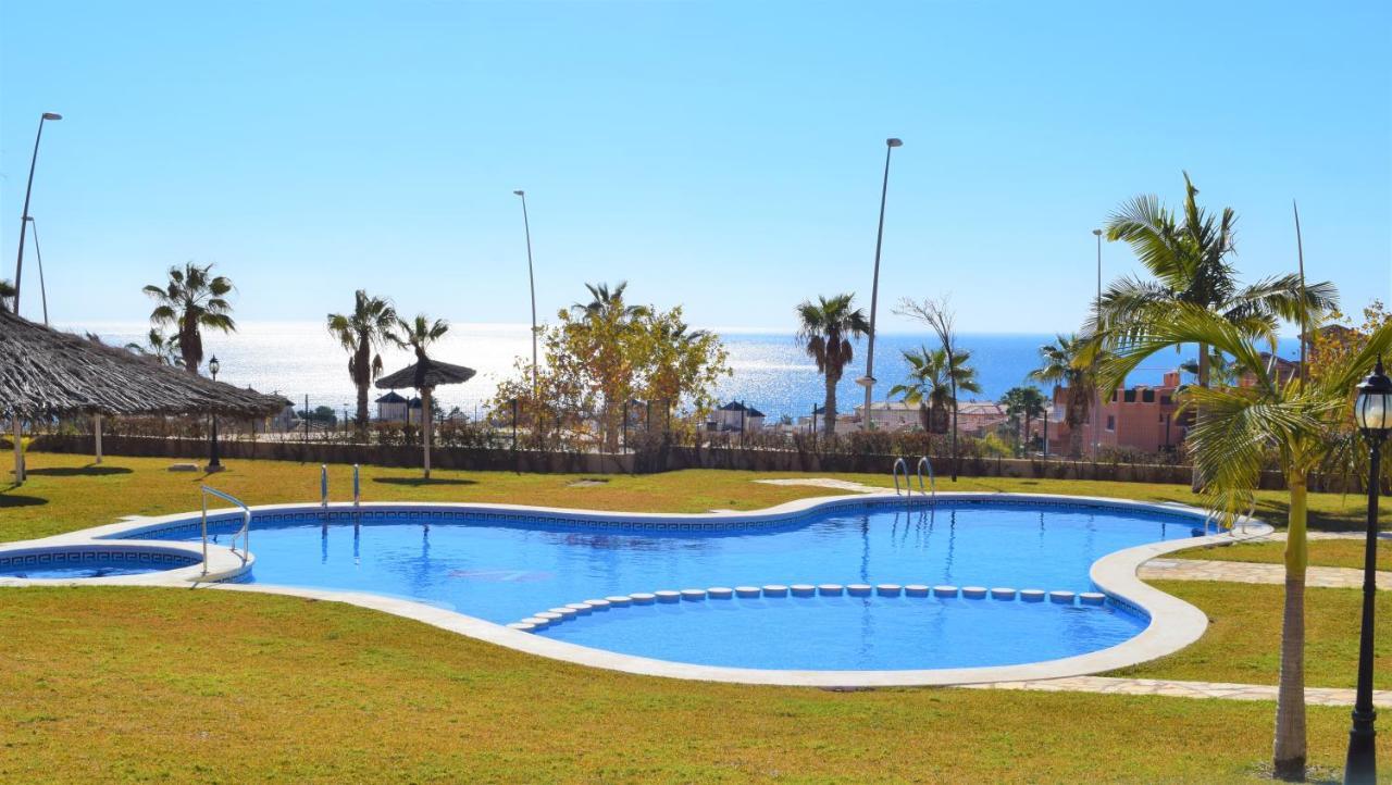 Espacioso Apartamento Con Preciosos Jardines Y Bbq Isla Plana Dış mekan fotoğraf